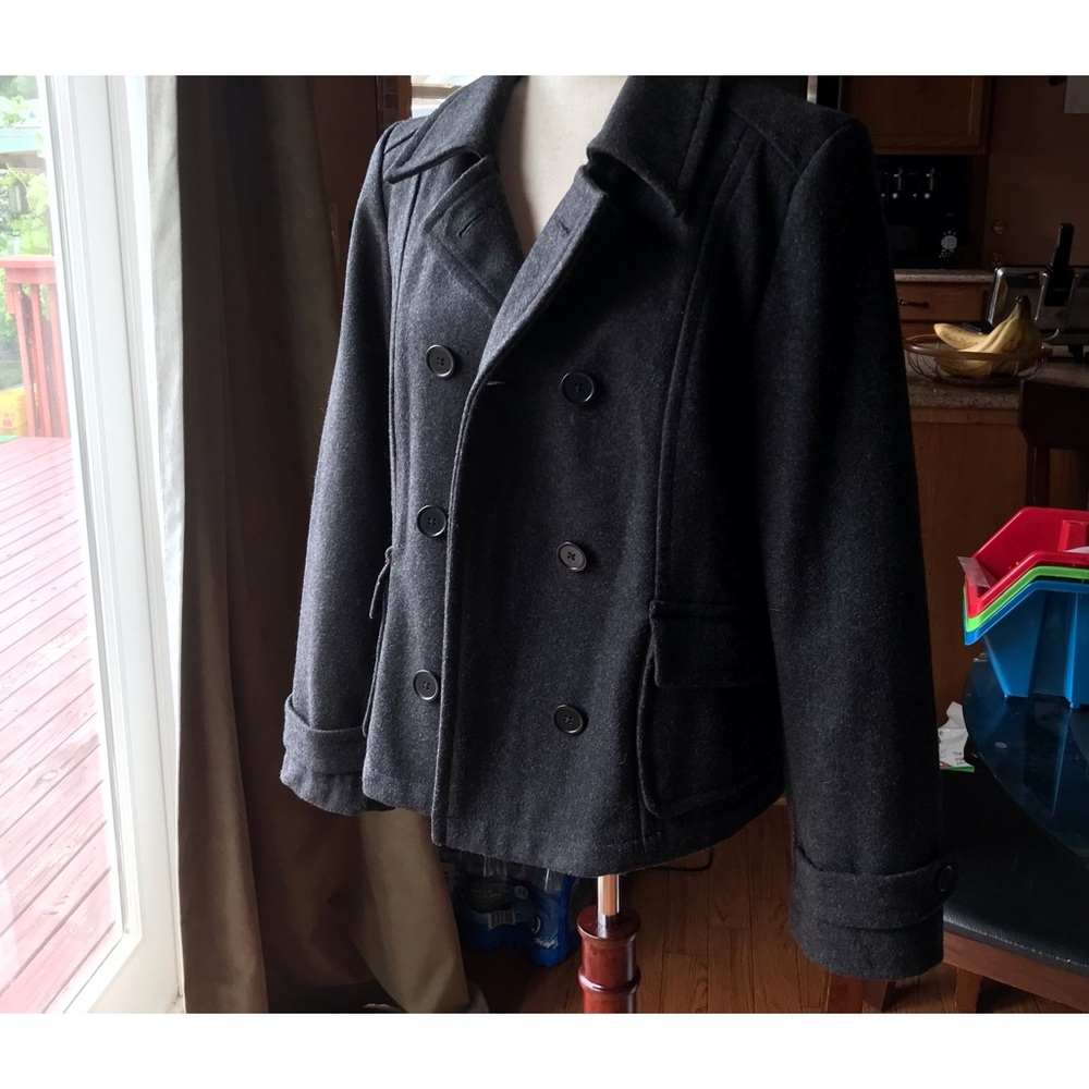 Women Old Navy wool blend dark grey / charcoal coat size M